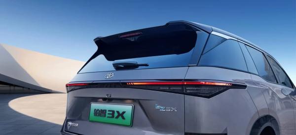 Toyota kontratakuje w Chinach: Modele bZ3X i bZ7 mają powstrzymać dominację BYD (2026)