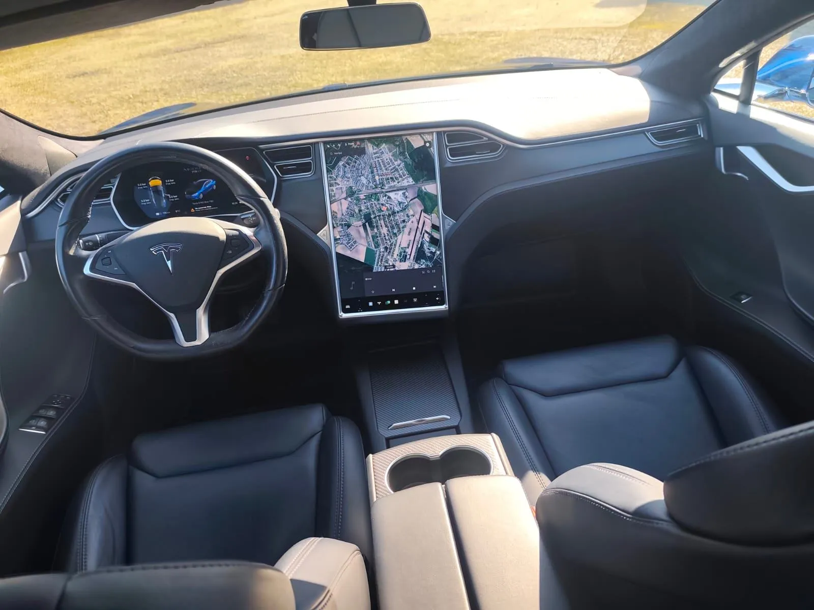 TESLA S 75 D